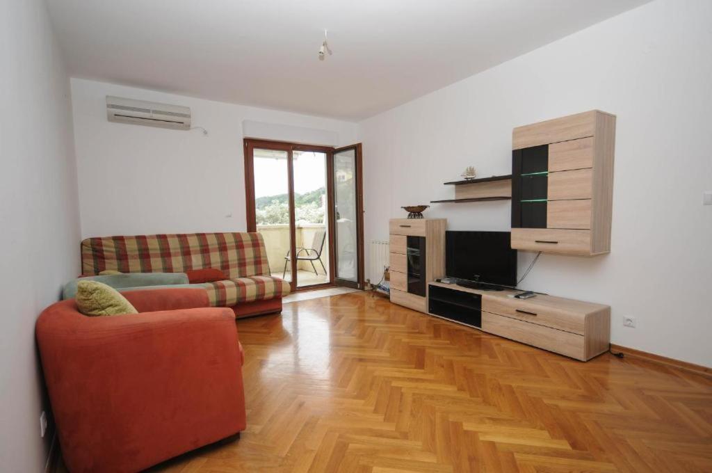 Apartment Jana Petrovac Exteriör bild